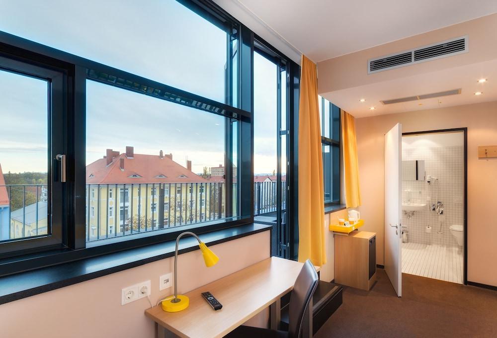 B&B Hotel Muenchen-Moosach Luaran gambar